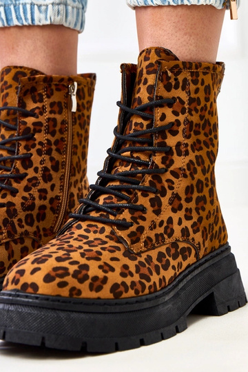 Botas cor marrom com estampa de leopardo, Espe 2