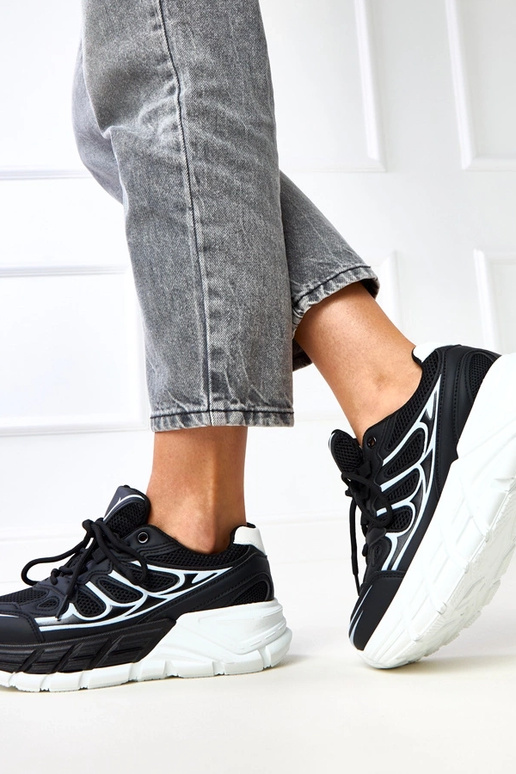 Tênis pretos com sola grossa, Souza Tênis pretos com sola grossa, Souza