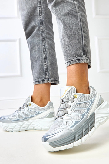 Sapatilhas prateadas com...