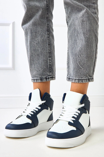 Sapatilhas altas brancas e...