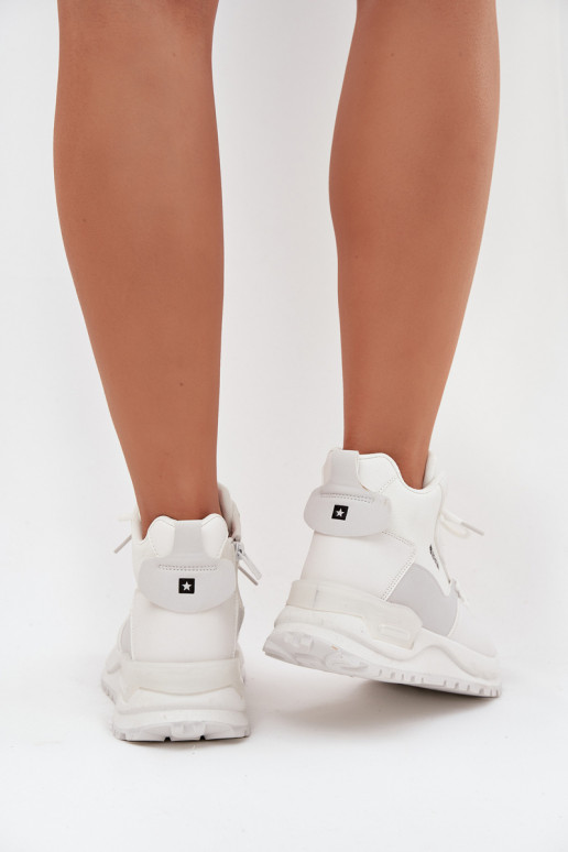 tênis Feminino com uma plataforma Big Star SS274510 cor branca