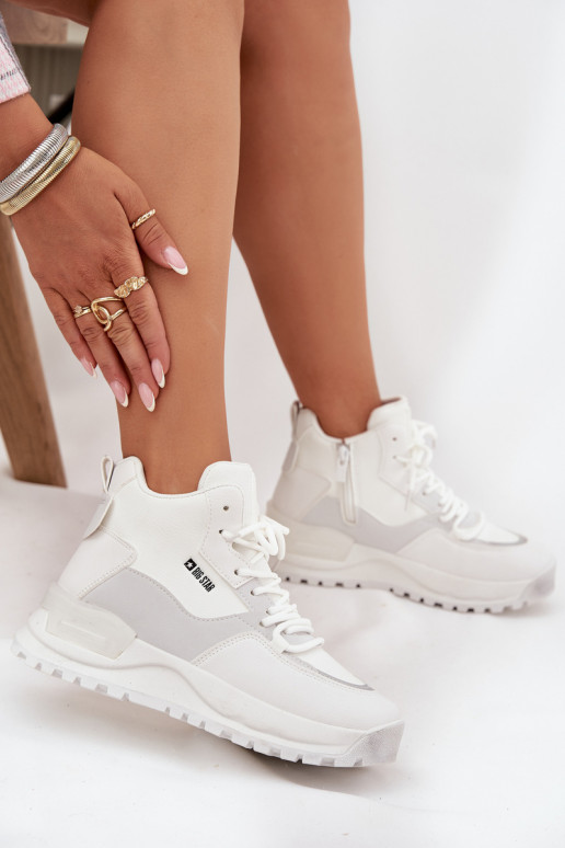 tênis Feminino com uma plataforma Big Star SS274510 cor branca