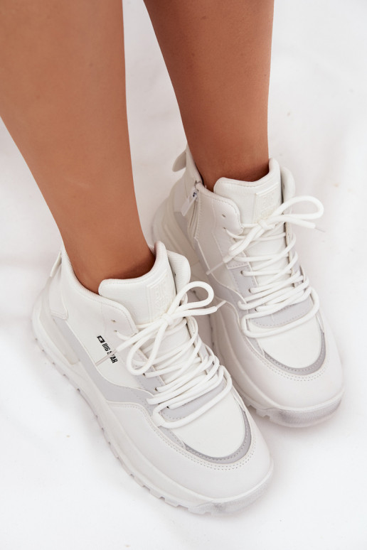 tênis Feminino com uma plataforma Big Star SS274510 cor branca