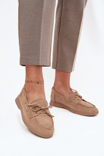 sapato Mocassins Apartamento feminino com detalhes elegantes bege Zalina 2