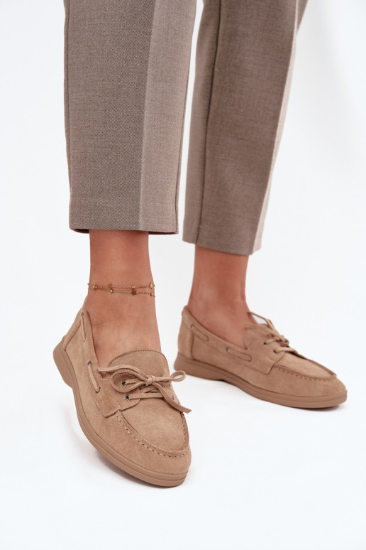 sapato Mocassins Apartamento feminino com detalhes elegantes bege Zalina