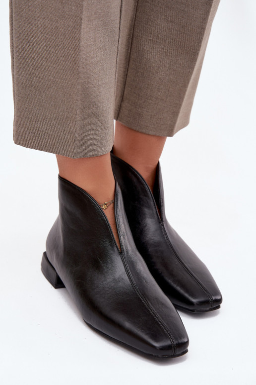 Botas femininas Habilitado Sutilm Obcasie cor preta Elvienne Botas femininas Habilitado Sutilm Obcasie cor preta Elvienne