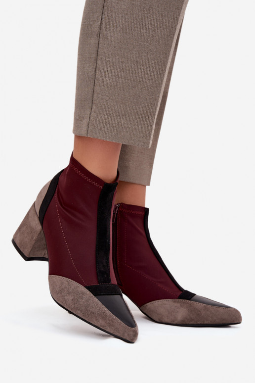 Botas femininas Em um poste enorme Casal o castelo Borgonha Delvane Botas femininas Em um poste enorme Casal o castelo Borgonha Delvane