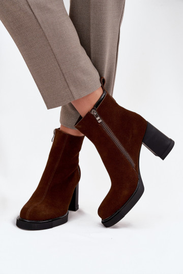 Botas femininas quentes marrons de cano curto de camurça natural com saltos Vinceza 91141
