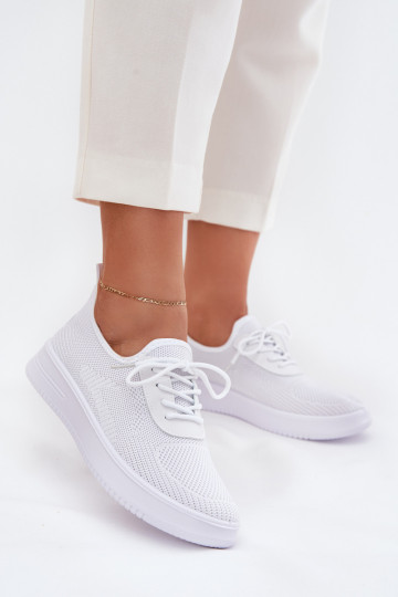 Um modelo atraente tênis com uma plataforma Feminino cor branca Kalyra
