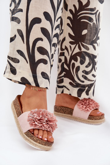 Chinelos femininos com uma plataforma Com decoraçõesi com motivos floraiskami cor rosa Tessara 2