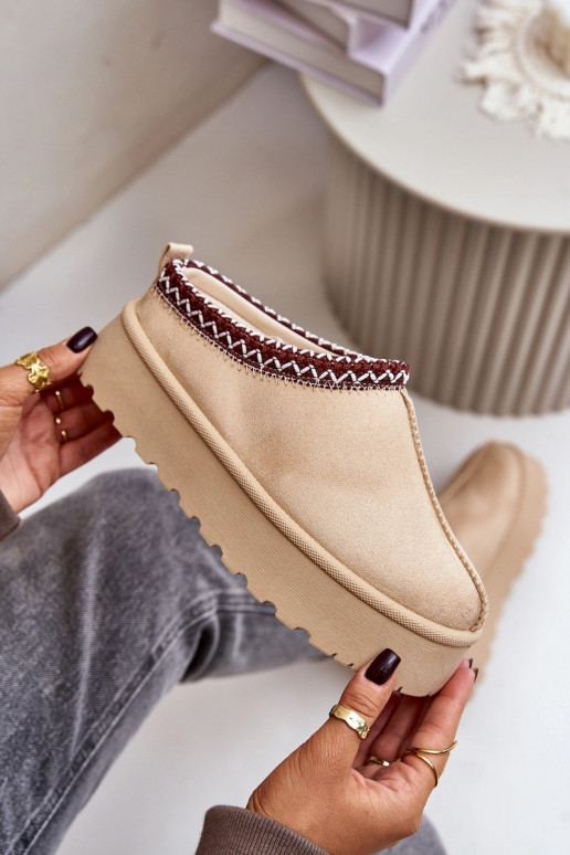 Botas femininas de neve Ijungtarirya em cor marfim de cano baixo com plataforma e pelo