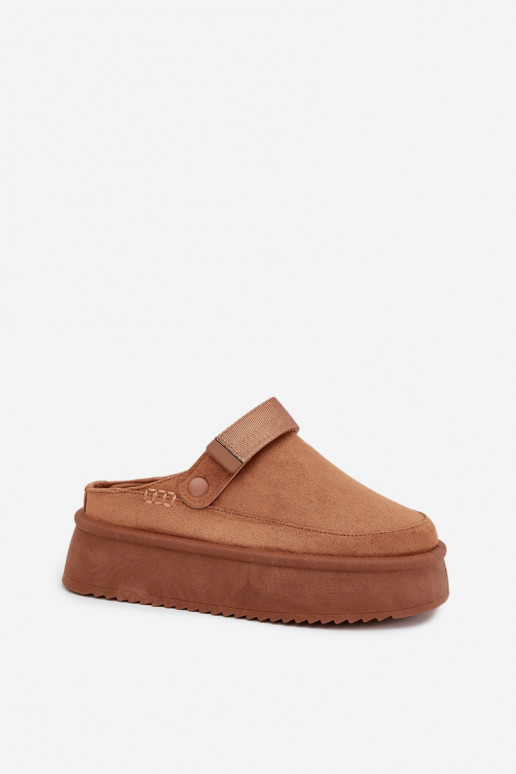 Botas de neve Feminino com uma plataformacom fecho adesivoem cor marrom Jorielle Botas de neve Feminino com uma plataformacom fecho adesivoem cor marrom Jorielle