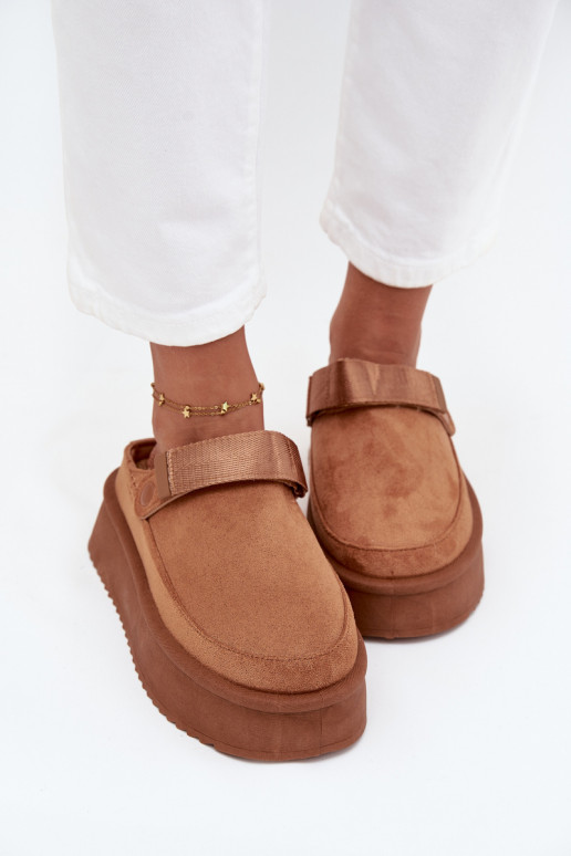 Botas de neve Feminino com uma plataformacom fecho adesivoem cor marrom Jorielle Botas de neve Feminino com uma plataformacom fecho adesivoem cor marrom Jorielle