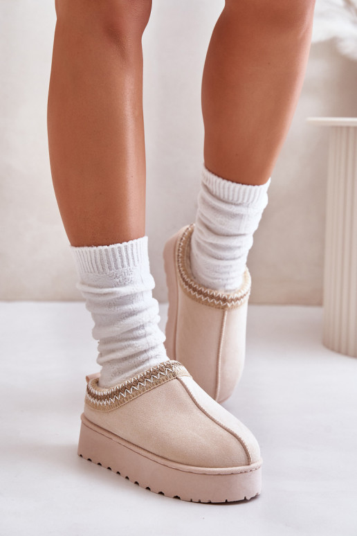 Botas de neve Feminino com uma plataforma aquecimento com pelo por dentro cor de marfim Remenia