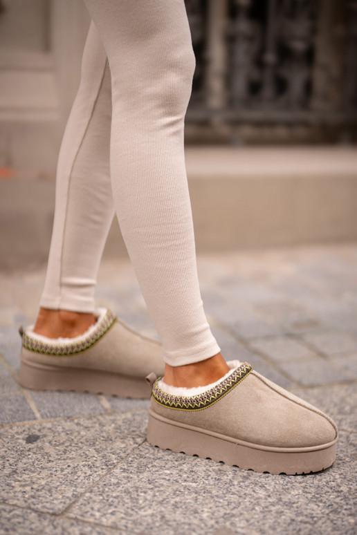 Botas de neve Feminino com uma plataforma aquecimento com pelo por dentro cor verde Remenia