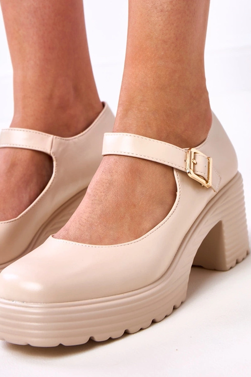 Sapatos de cano curto cor de areia... Sapatos de cano curto cor de areia...