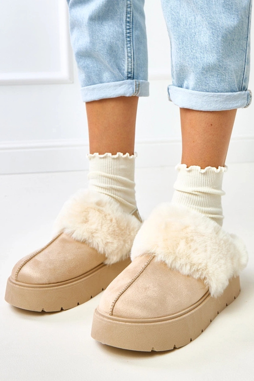 Botas de neve curtas em tom areia,...