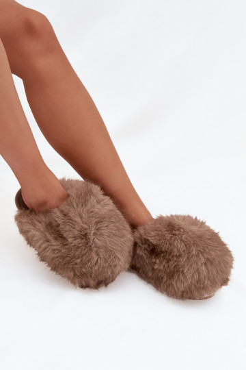 Chinelos femininos com pele Iseline na cor marrons
