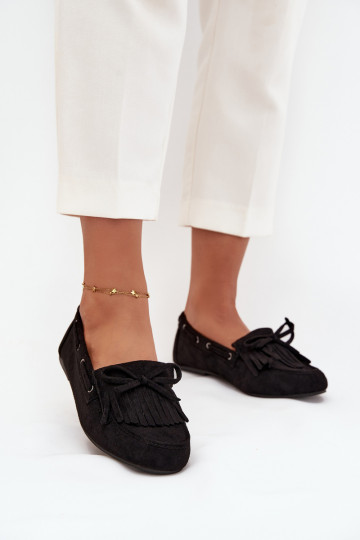 Mocassins femininos com franjas e laço Olivianne na cor preta 2