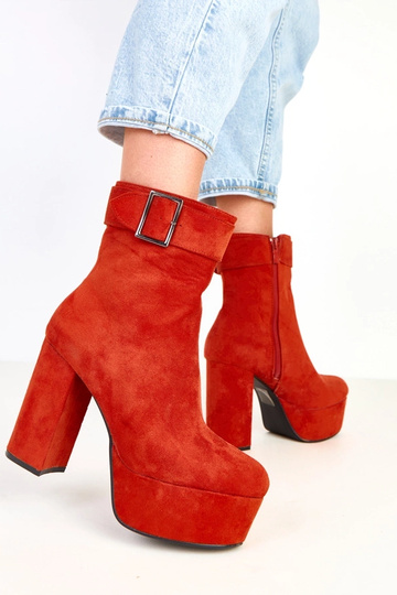 Botins laranja com plataforma e fivela decorativa Costa