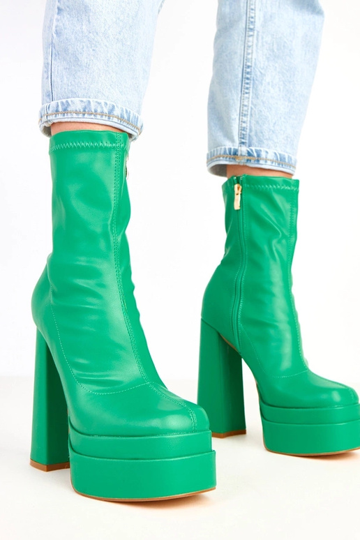 Yasmin botins verdes com coluna...