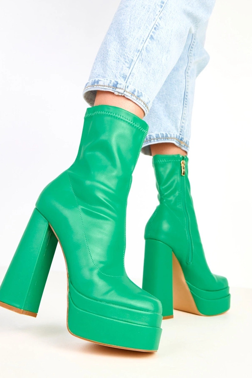 Yasmin botins verdes com coluna...