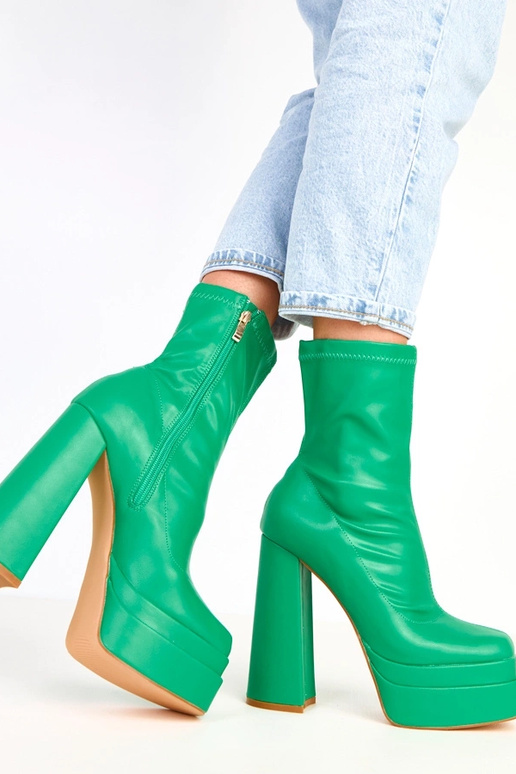 Yasmin botins verdes com coluna...