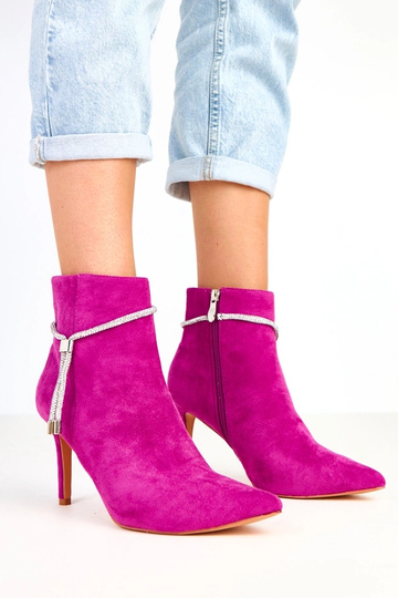 Botins violetas de salto alto com corrente decorativa Ivey 2