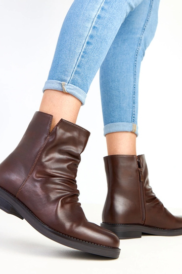 Botins marrons femininos... 2