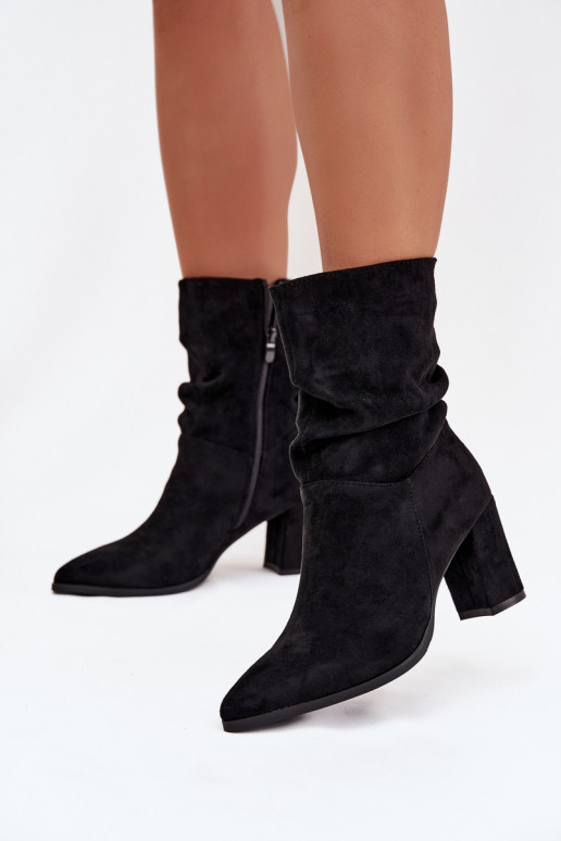 Botas femininas Com babados aquecimento cor preta Amelise Botas femininas Com babados aquecimento cor preta Amelise