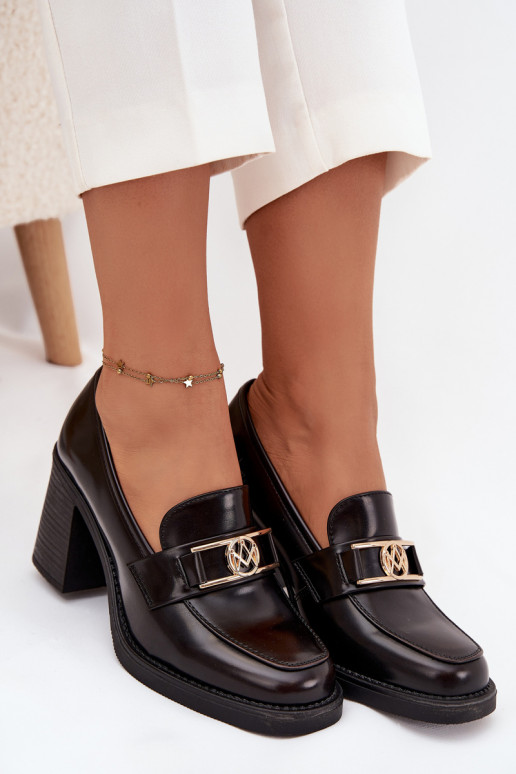 sapato Feminino com salto Ze cor douradam Detalem CzekoladoParae Privelle sapato Feminino com salto Ze cor douradam Detalem CzekoladoParae Privelle