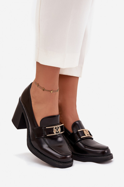 sapato Feminino com salto Ze cor douradam Detalem CzekoladoParae Privelle sapato Feminino com salto Ze cor douradam Detalem CzekoladoParae Privelle