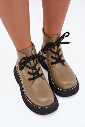 aquecimento Botas femininas com uma plataforma com atacadores cor verde Harmine