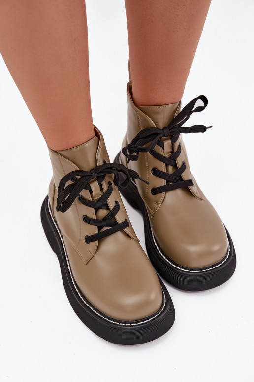 aquecimento Botas femininas com uma plataforma com atacadores cor verde Harmine
