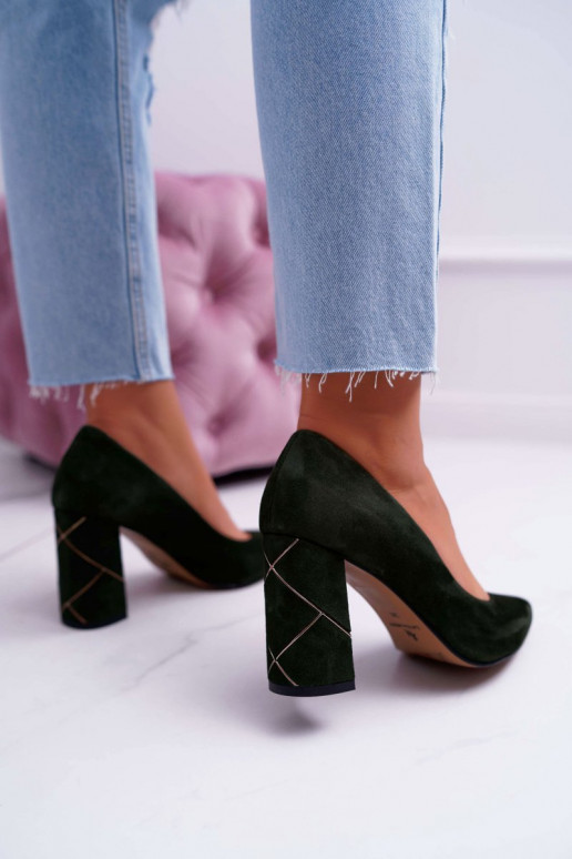 Sapato Feminino Laura Messi de camurça cor verde 2050 Sapato Feminino Laura Messi de camurça cor verde 2050