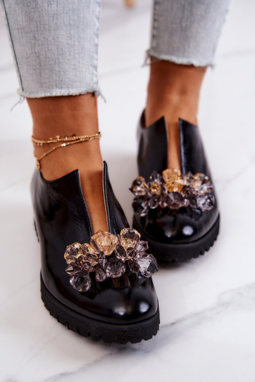 Estilo elegante Pele sapato com enfeites cor preta Cindy Estilo elegante Pele sapato com enfeites cor preta Cindy