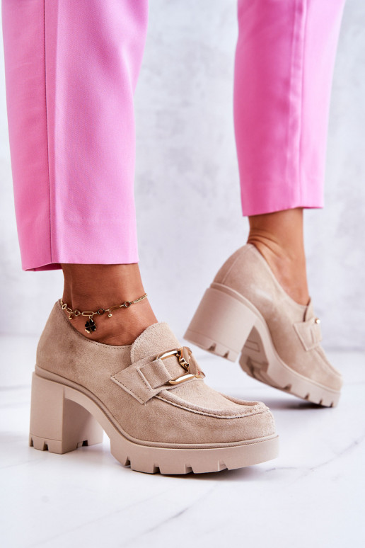 Estilo elegante sapato com salto com detalhes dourados cor de marfim Lemar Harmell Estilo elegante sapato com salto com detalhes dourados cor de marfim Lemar Harmell