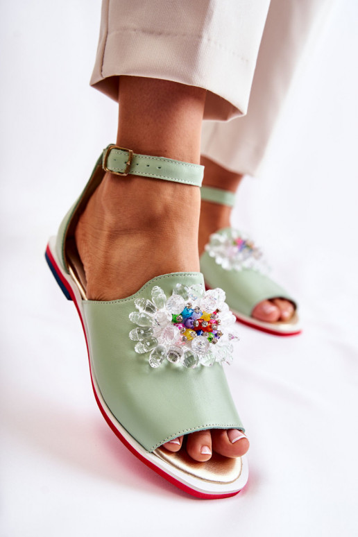 Feminino Pele sandálias com enfeites cor verde Nevassa Feminino Pele sandálias com enfeites cor verde Nevassa