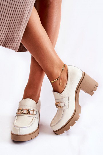 Sapatos de couro com salto e detalhes dourados Lemar Mikeyla cor marfim 2