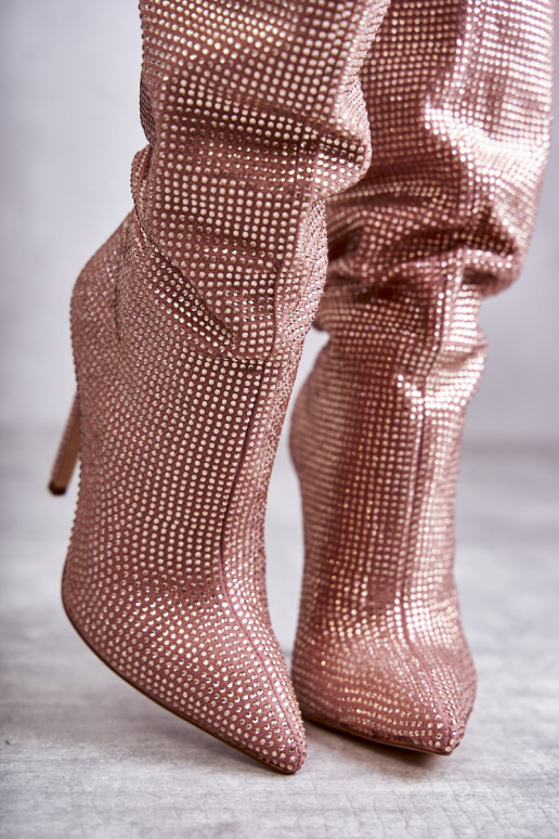 Elegante botas com salto fino com olhos brilhantes cor rosa Lovisa