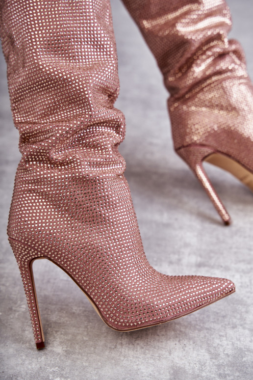 Elegante botas com salto fino com olhos brilhantes cor rosa Lovisa