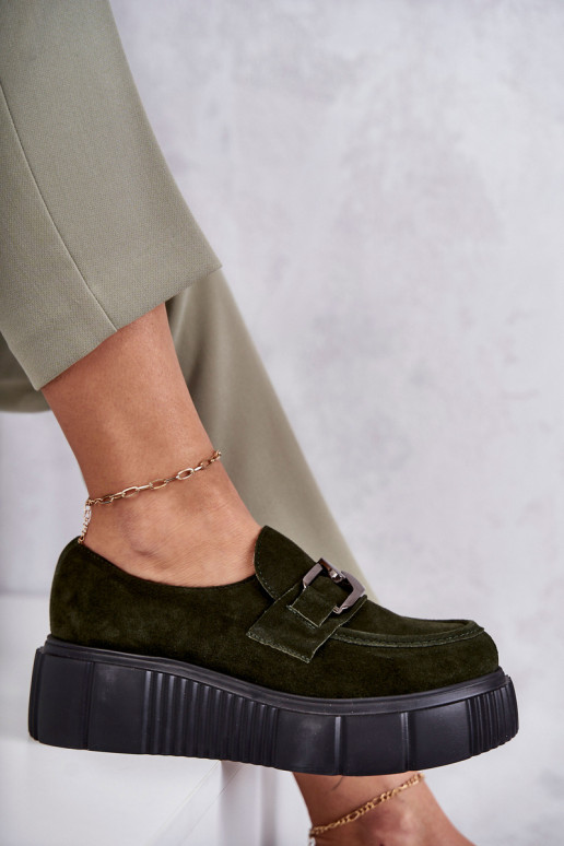 Elegante de camurça sapato com uma plataforma cor cáqui Lemar Tem que serrsol Elegante de camurça sapato com uma plataforma cor cáqui Lemar Tem que serrsol