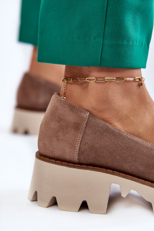 de camurça sapato com enfeites Laura Messi 2489 cor marrom de camurça sapato com enfeites Laura Messi 2489 cor marrom