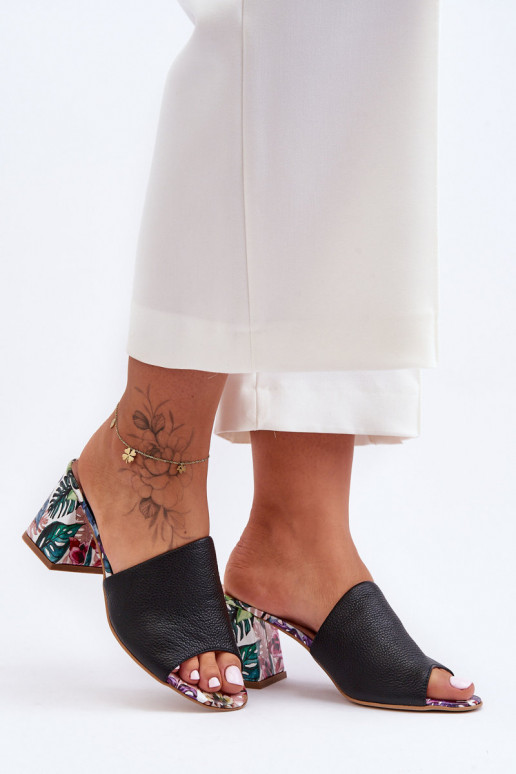 Feminino Chinelos de couro com salto LeParaski Shoes 3209/K cor preta Feminino Chinelos de couro com salto LeParaski Shoes 3209/K cor preta