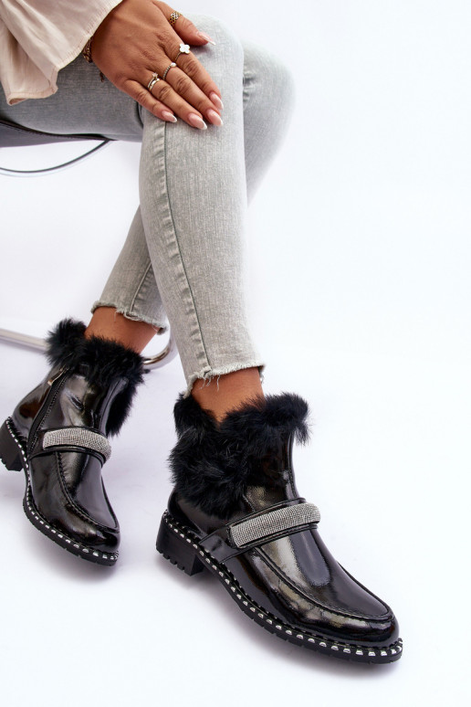 Baixo Botas com efeito verniz com um casaco de pele E decoração S.Barski MR870-74 cor preta Baixo Botas com efeito verniz com um casaco de pele E decoração S.Barski MR870-74 cor preta