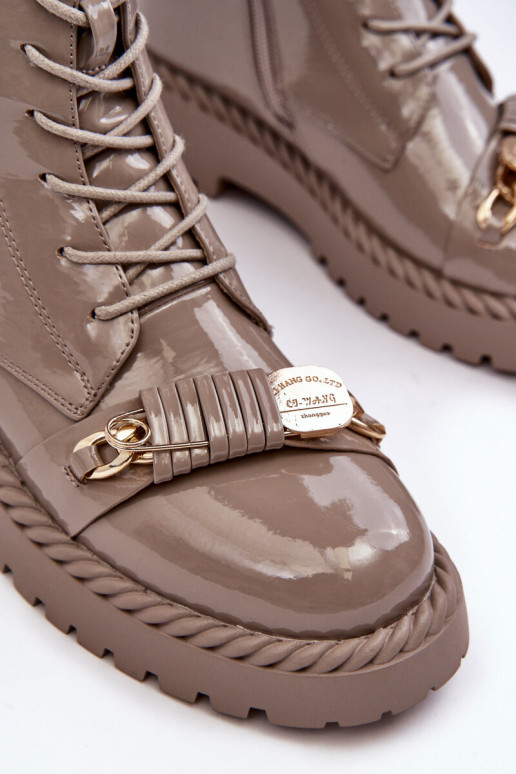 Feminino com efeito verniz Botins de trabalho com enfeites bege S.Barski MR870-67