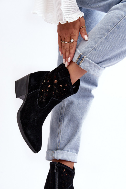 Sapatos de camurça estilo vaqueiro com elementos abertos D&A SN622-20 cor preta