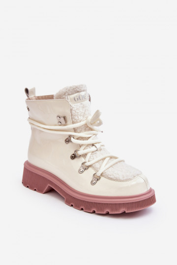 Botas femininas de cano curto de couro envernizado GOE MM2N4083 na cor branca