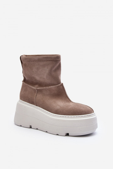 Botas femininas de couro estilosas com solados robustos cor areia Zazoo 3424