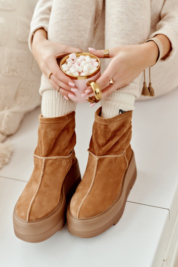 Botas femininas de couro estilosas com solados robustos cor marrom Zazoo 3424